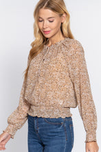 Load image into Gallery viewer, Long Slv Smocked Print Woven Top